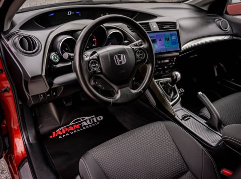 Интериор Honda Civic