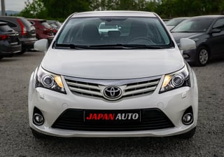 Toyota Avensis front bumper