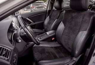 Toyota Avensis interior seats