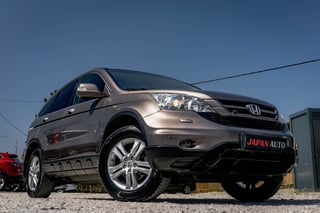 Silver Honda CR-V exterior